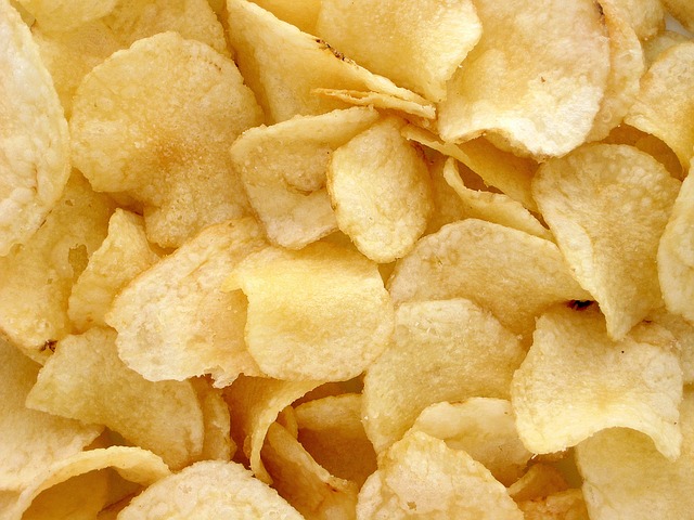 bramborové chipsy.jpg